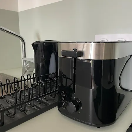 Bright And Peaceful With Extendable Bed